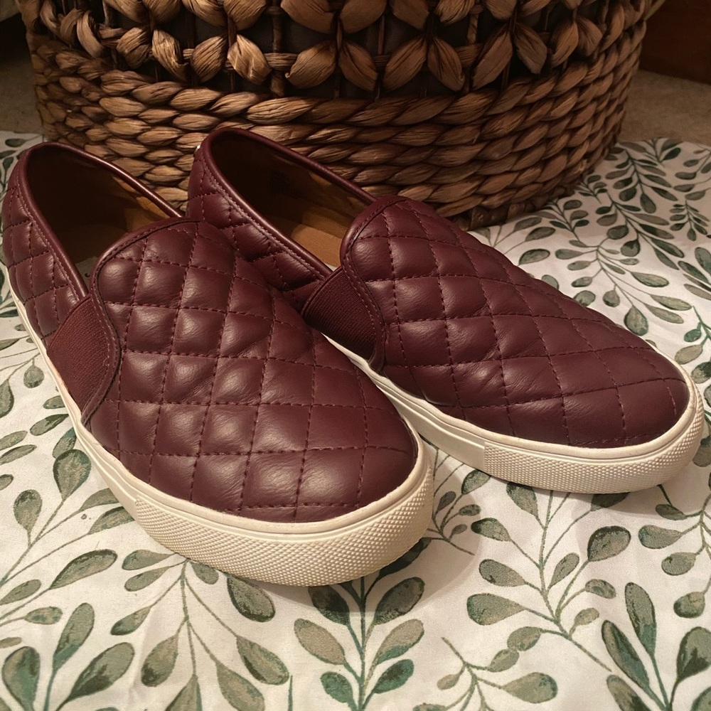 Steve Madden slip on Shoes